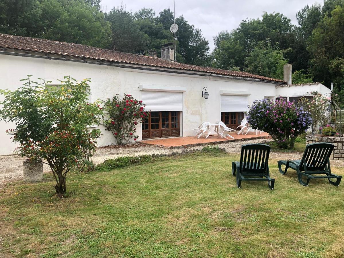 Villa Chez FIRMIN Les Ombrages à Mesnac Extérieur photo